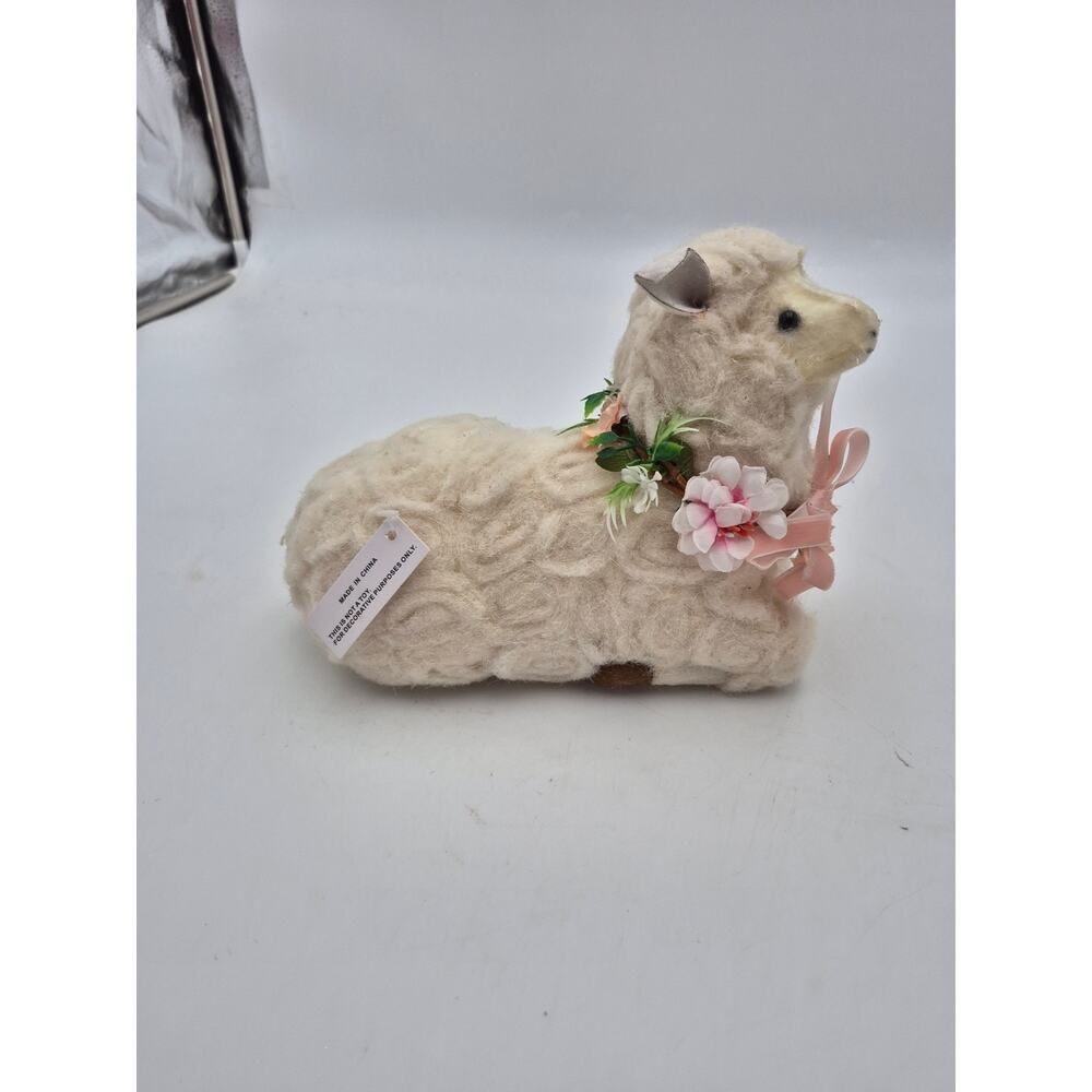 Resin Lambs W/Floral Garland‎ by Valerie Parr Hill "RARE' NIB - Picture 8 of 12